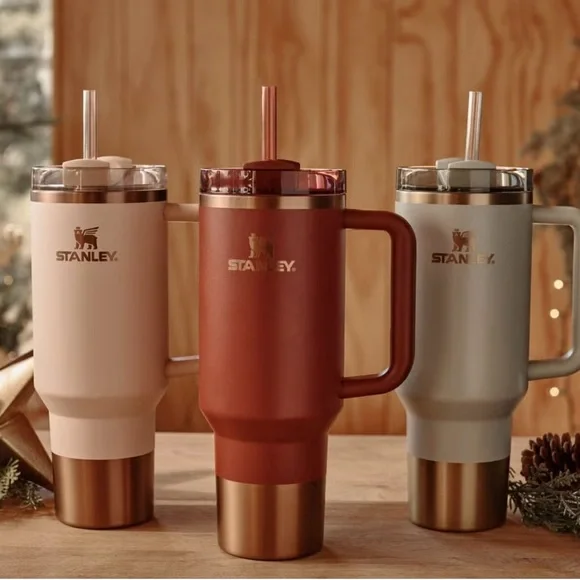 Limited Edition 2024 Holiday Stanley Quencher 40 oz. Tumbler NIB - Picture 7 of 7